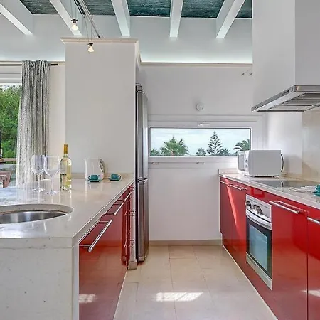 Punta Prima Sleeps 6 Pool Air Con Wifi Willa